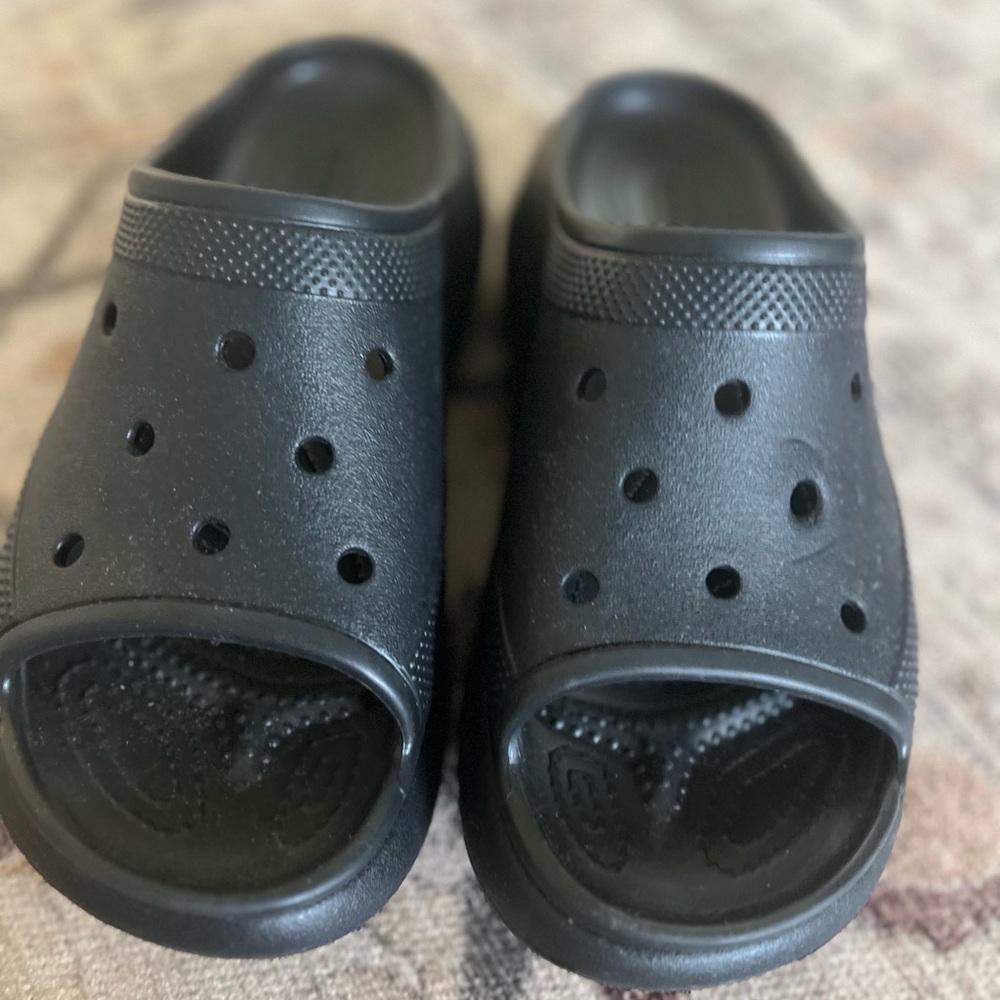 Black Crocs Platform Slides - Picture 5 of 6